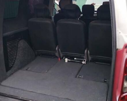 Белый Ситроен Берлинго, объемом двигателя 1.56 л и пробегом 260 тыс. км за 7500 $, фото 7 на Automoto.ua