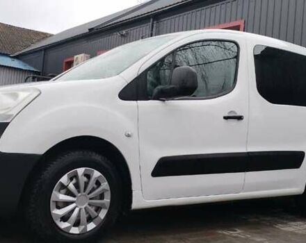 Белый Ситроен Берлинго, объемом двигателя 1.56 л и пробегом 260 тыс. км за 7500 $, фото 1 на Automoto.ua