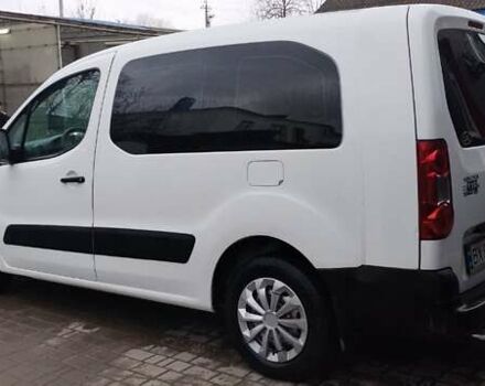 Белый Ситроен Берлинго, объемом двигателя 1.56 л и пробегом 260 тыс. км за 7500 $, фото 4 на Automoto.ua