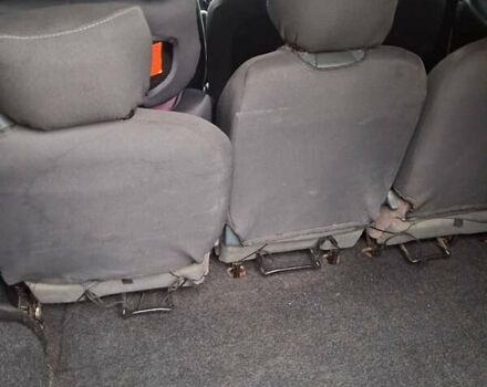 Белый Ситроен Берлинго, объемом двигателя 1.6 л и пробегом 250 тыс. км за 6100 $, фото 6 на Automoto.ua