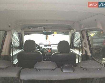 Белый Ситроен Берлинго, объемом двигателя 1.9 л и пробегом 328 тыс. км за 3400 $, фото 3 на Automoto.ua