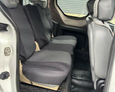 Білий Сітроен Берлінго, об'ємом двигуна 1.6 л та пробігом 260 тис. км за 5399 $, фото 17 на Automoto.ua