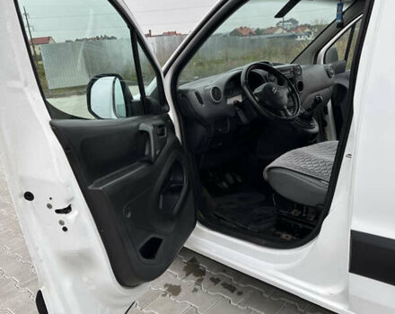 Белый Ситроен Берлинго, объемом двигателя 1.56 л и пробегом 260 тыс. км за 5350 $, фото 20 на Automoto.ua