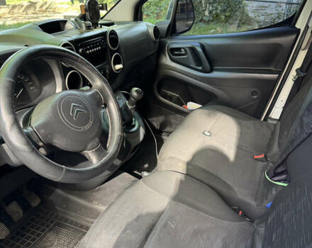 Белый Ситроен Берлинго, объемом двигателя 1.6 л и пробегом 212 тыс. км за 5990 $, фото 1 на Automoto.ua