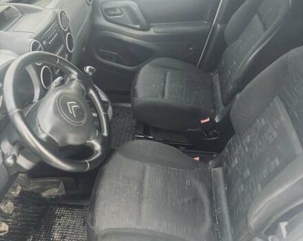 Белый Ситроен Берлинго, объемом двигателя 1.6 л и пробегом 233 тыс. км за 5800 $, фото 8 на Automoto.ua