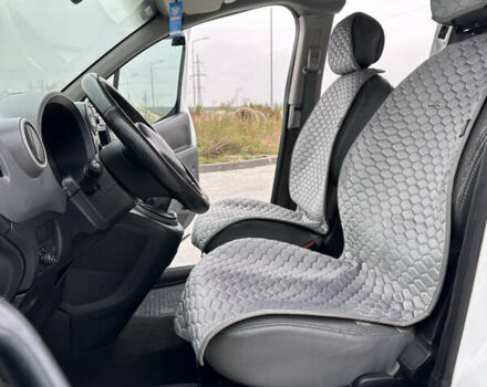 Белый Ситроен Берлинго, объемом двигателя 1.56 л и пробегом 260 тыс. км за 5150 $, фото 15 на Automoto.ua