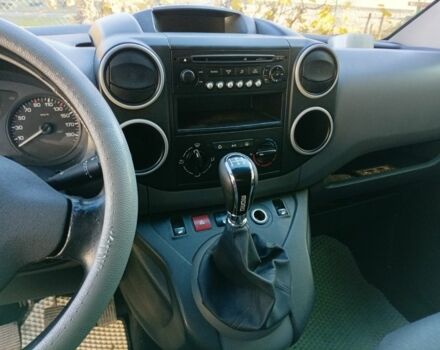 Білий Сітроен Берлінго, об'ємом двигуна 1.6 л та пробігом 280 тис. км за 4600 $, фото 7 на Automoto.ua