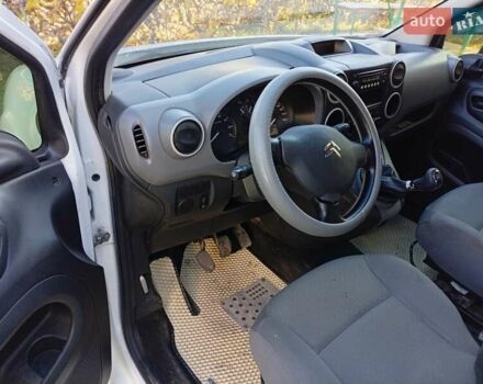 Ситроен Берлинго 2011 в Кременце на Automoto.ua Белый Ситроен Берлинго, объемом двигателя 1.56 л и пробегом 280 тыс. км за 4950 $, фото 8 на Automoto.ua