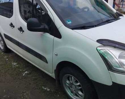 Белый Ситроен Берлинго, объемом двигателя 1.56 л и пробегом 207 тыс. км за 7300 $, фото 11 на Automoto.ua