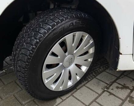 Белый Ситроен Берлинго, объемом двигателя 1.56 л и пробегом 351 тыс. км за 9000 $, фото 6 на Automoto.ua