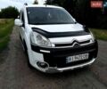 Белый Ситроен Берлинго, объемом двигателя 1.56 л и пробегом 265 тыс. км за 6950 $, фото 1 на Automoto.ua