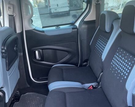 Белый Ситроен Берлинго, объемом двигателя 1.6 л и пробегом 216 тыс. км за 9100 $, фото 9 на Automoto.ua