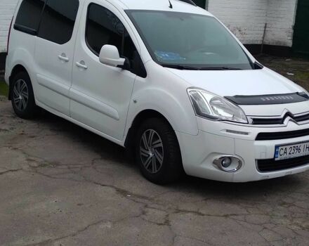 Белый Ситроен Берлинго, объемом двигателя 1.6 л и пробегом 236 тыс. км за 8200 $, фото 1 на Automoto.ua