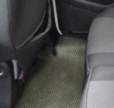 Белый Ситроен Берлинго, объемом двигателя 1.6 л и пробегом 238 тыс. км за 8200 $, фото 3 на Automoto.ua