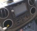 Белый Ситроен Берлинго, объемом двигателя 1.6 л и пробегом 260 тыс. км за 5600 $, фото 5 на Automoto.ua