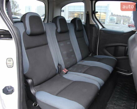 Білий Сітроен Берлінго, об'ємом двигуна 1.6 л та пробігом 239 тис. км за 6700 $, фото 8 на Automoto.ua