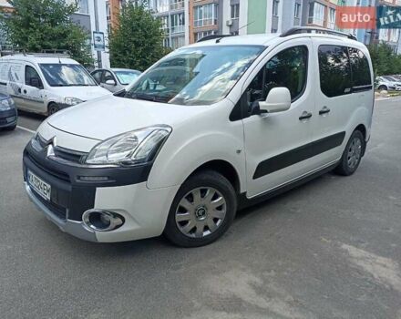 Белый Ситроен Берлинго, объемом двигателя 1.56 л и пробегом 159 тыс. км за 9600 $, фото 5 на Automoto.ua