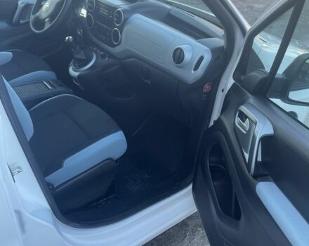 Белый Ситроен Берлинго, объемом двигателя 1.6 л и пробегом 216 тыс. км за 9100 $, фото 6 на Automoto.ua