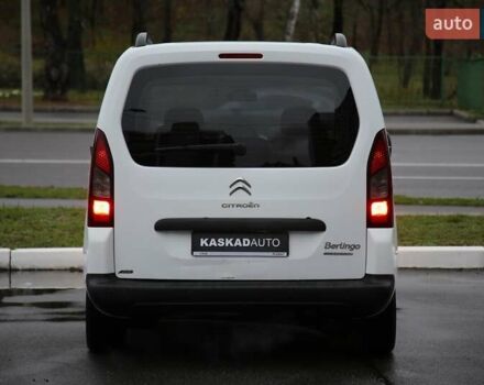 Білий Сітроен Берлінго, об'ємом двигуна 1.6 л та пробігом 239 тис. км за 6700 $, фото 4 на Automoto.ua