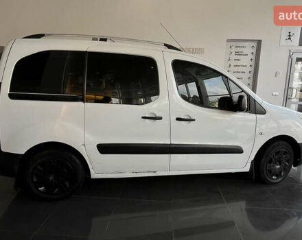 Белый Ситроен Берлинго, объемом двигателя 1.56 л и пробегом 313 тыс. км за 7300 $, фото 7 на Automoto.ua