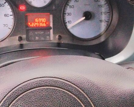 Белый Ситроен Берлинго, объемом двигателя 1.6 л и пробегом 236 тыс. км за 8200 $, фото 5 на Automoto.ua