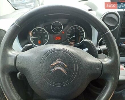 Белый Ситроен Берлинго, объемом двигателя 1.56 л и пробегом 159 тыс. км за 9600 $, фото 13 на Automoto.ua