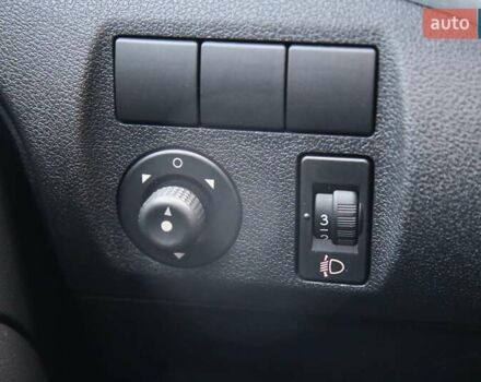 Білий Сітроен Берлінго, об'ємом двигуна 1.6 л та пробігом 239 тис. км за 6700 $, фото 20 на Automoto.ua