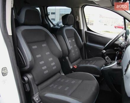 Білий Сітроен Берлінго, об'ємом двигуна 1.6 л та пробігом 239 тис. км за 6700 $, фото 9 на Automoto.ua