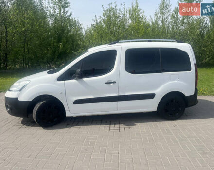 Ситроен Берлинго 2013 в Львове на Automoto.ua Белый Ситроен Берлинго, объемом двигателя 1.6 л и пробегом 300 тыс. км за 7600 $, фото 5 на Automoto.ua