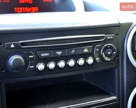 Білий Сітроен Берлінго, об'ємом двигуна 1.6 л та пробігом 230 тис. км за 7200 $, фото 26 на Automoto.ua