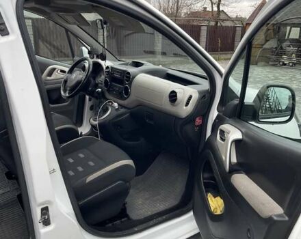Белый Ситроен Берлинго, объемом двигателя 1.6 л и пробегом 255 тыс. км за 8100 $, фото 17 на Automoto.ua