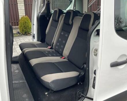 Белый Ситроен Берлинго, объемом двигателя 1.6 л и пробегом 255 тыс. км за 8100 $, фото 11 на Automoto.ua