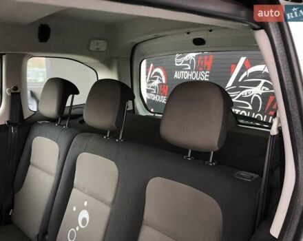 Белый Ситроен Берлинго, объемом двигателя 1.6 л и пробегом 192 тыс. км за 7800 $, фото 13 на Automoto.ua