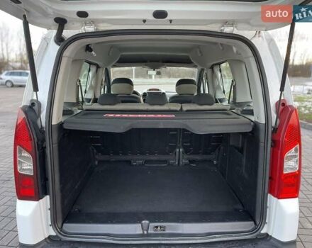 Білий Сітроен Берлінго, об'ємом двигуна 1.6 л та пробігом 255 тис. км за 7650 $, фото 47 на Automoto.ua