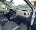 Білий Сітроен Берлінго, об'ємом двигуна 1.6 л та пробігом 255 тис. км за 7650 $, фото 49 на Automoto.ua