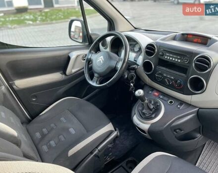 Білий Сітроен Берлінго, об'ємом двигуна 1.6 л та пробігом 255 тис. км за 7650 $, фото 43 на Automoto.ua