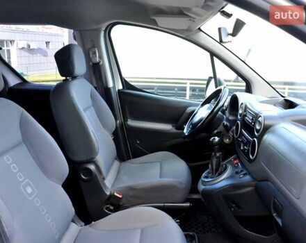 Білий Сітроен Берлінго, об'ємом двигуна 1.6 л та пробігом 230 тис. км за 7200 $, фото 23 на Automoto.ua