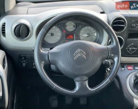 Білий Сітроен Берлінго, об'ємом двигуна 1.6 л та пробігом 255 тис. км за 7650 $, фото 35 на Automoto.ua