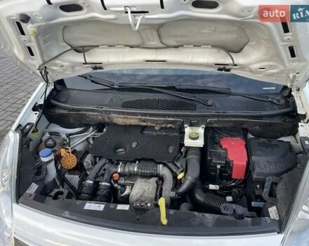 Білий Сітроен Берлінго, об'ємом двигуна 1.6 л та пробігом 255 тис. км за 7650 $, фото 37 на Automoto.ua