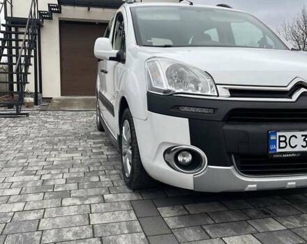 Белый Ситроен Берлинго, объемом двигателя 1.6 л и пробегом 255 тыс. км за 8100 $, фото 2 на Automoto.ua