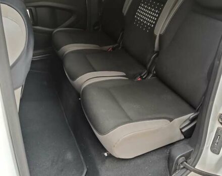 Ситроен Берлинго 2015 в Хусте на Automoto.ua Белый Ситроен Берлинго, объемом двигателя 1.56 л и пробегом 240 тыс. км за 9200 $, фото 7 на Automoto.ua