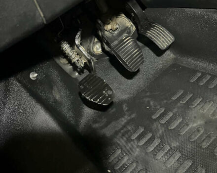 Белый Ситроен Берлинго, объемом двигателя 1.6 л и пробегом 270 тыс. км за 7049 $, фото 6 на Automoto.ua