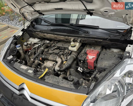 Білий Сітроен Берлінго, об'ємом двигуна 1.6 л та пробігом 93 тис. км за 8700 $, фото 10 на Automoto.ua
