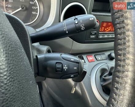 Белый Ситроен Берлинго, объемом двигателя 1.6 л и пробегом 240 тыс. км за 7650 $, фото 2 на Automoto.ua