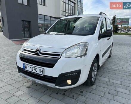 Белый Ситроен Берлинго, объемом двигателя 1.6 л и пробегом 240 тыс. км за 7650 $, фото 32 на Automoto.ua