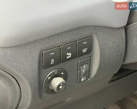 Белый Ситроен Берлинго, объемом двигателя 1.6 л и пробегом 288 тыс. км за 9490 $, фото 10 на Automoto.ua