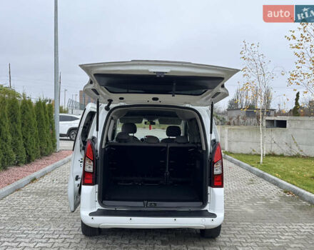 Белый Ситроен Берлинго, объемом двигателя 1.6 л и пробегом 192 тыс. км за 8850 $, фото 18 на Automoto.ua