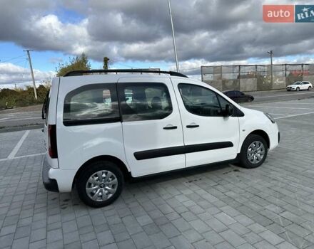Белый Ситроен Берлинго, объемом двигателя 1.6 л и пробегом 240 тыс. км за 7750 $, фото 24 на Automoto.ua