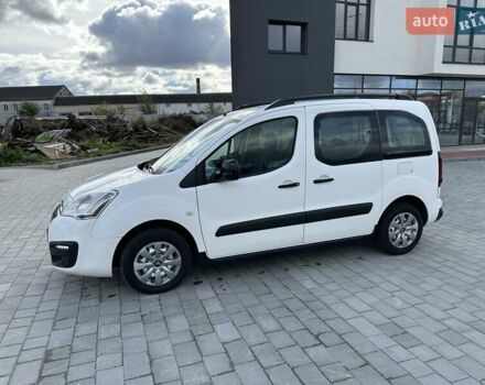 Белый Ситроен Берлинго, объемом двигателя 1.6 л и пробегом 240 тыс. км за 7650 $, фото 9 на Automoto.ua