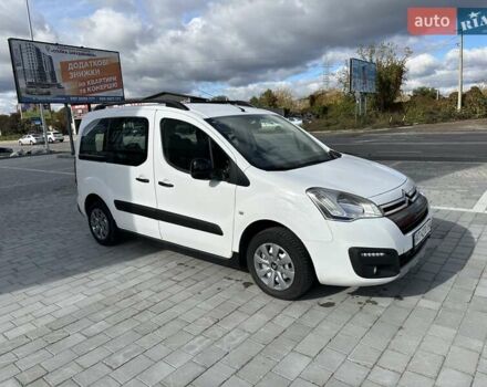 Белый Ситроен Берлинго, объемом двигателя 1.6 л и пробегом 240 тыс. км за 7650 $, фото 27 на Automoto.ua